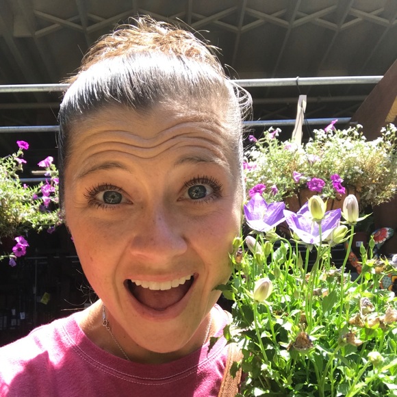 Meet your Posher, Lauren - Picture 1 of 1